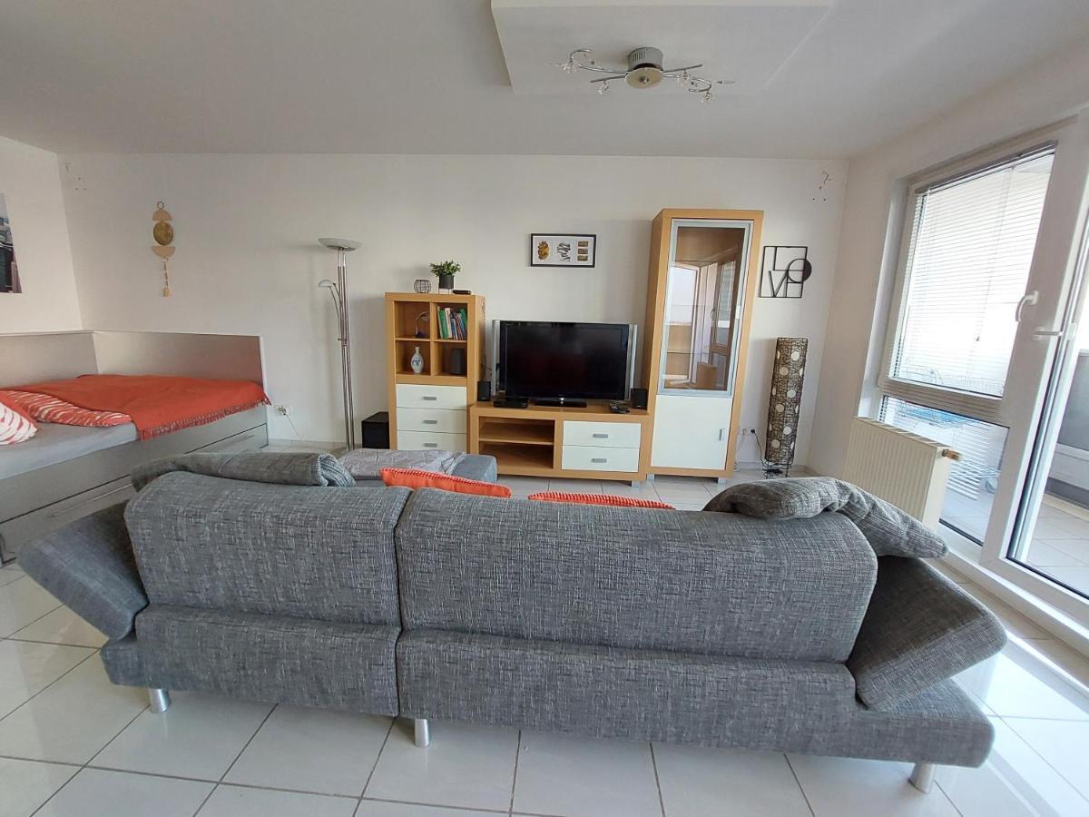 Tower Apartment With Private Terrace Next To Uno فيينا المظهر الخارجي الصورة