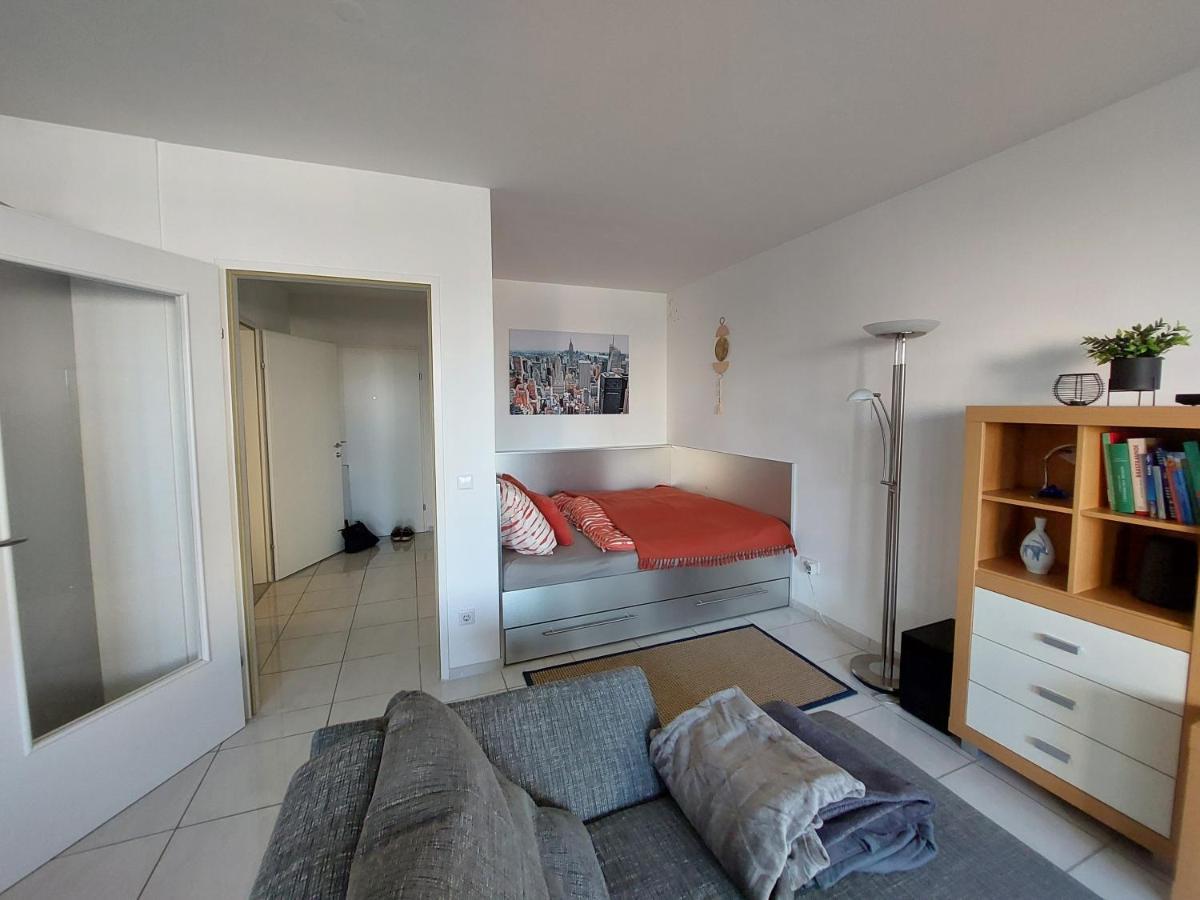 Tower Apartment With Private Terrace Next To Uno فيينا المظهر الخارجي الصورة
